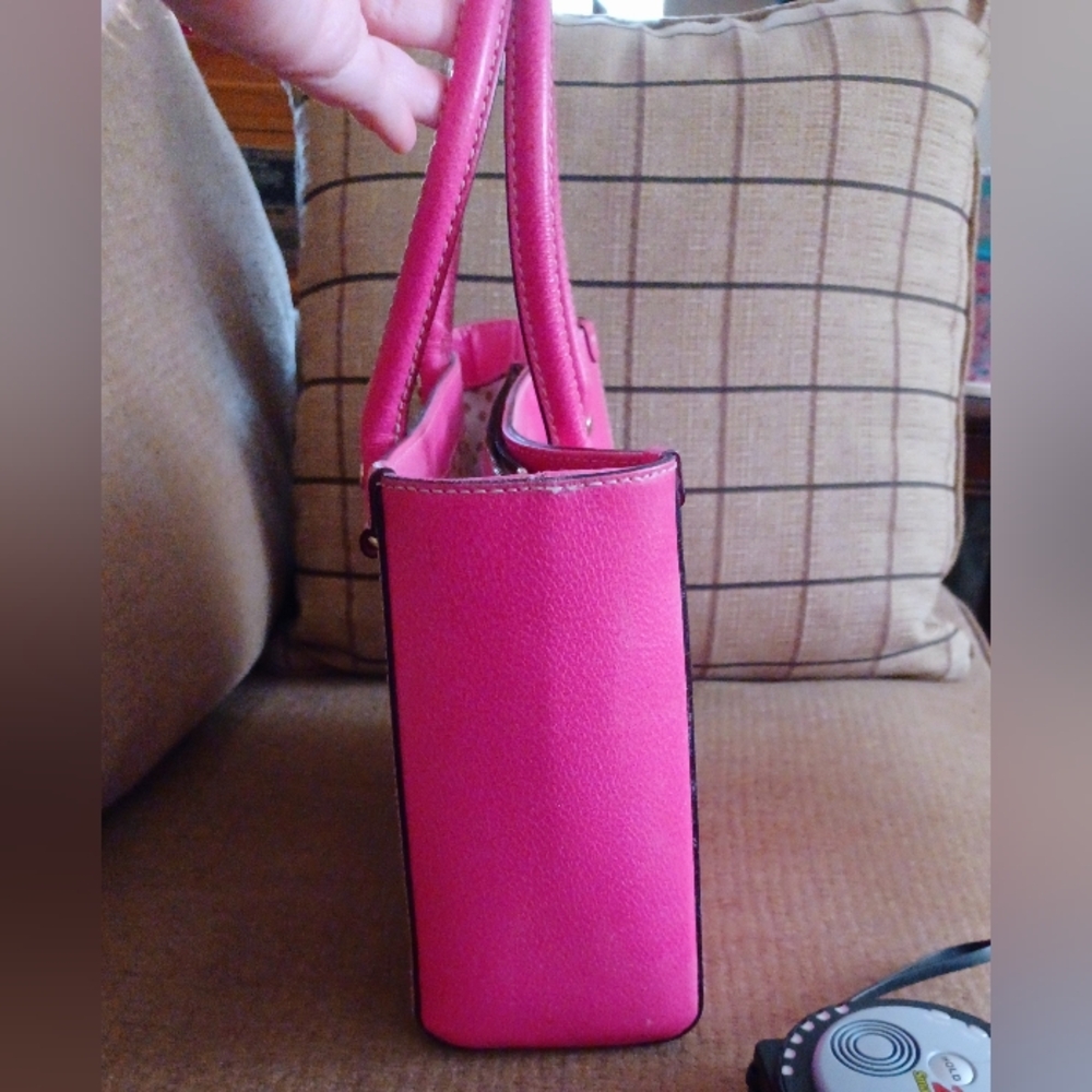 Kate Spade Vibrant Pink Tote- EUC - Picture 4 of 9